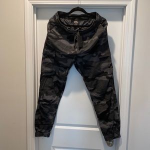 Mens Cargo Pants, Sz XL, Black Fatigue Print